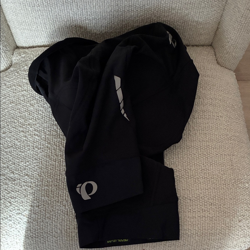 Pearl Izumi Black Men’s Cycling Shorts with Reflective Logos
